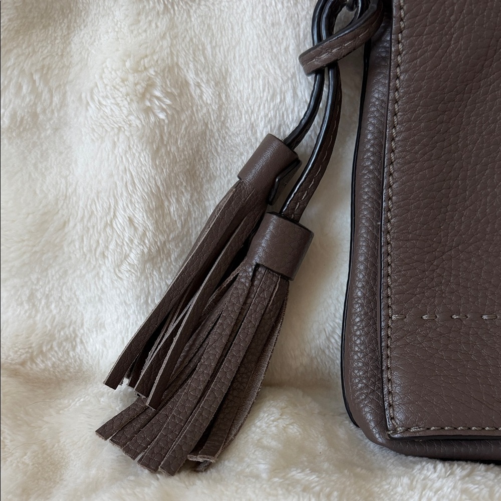 Tory Burch McGraw Fold-Over Crossbody Bag - Picture 2 of 8
